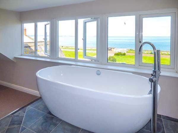 Sea View Apartment Llanfairfechan Eksteriør bilde